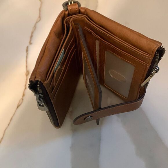 Mens Leather Billfold   - Picture 4 of 7